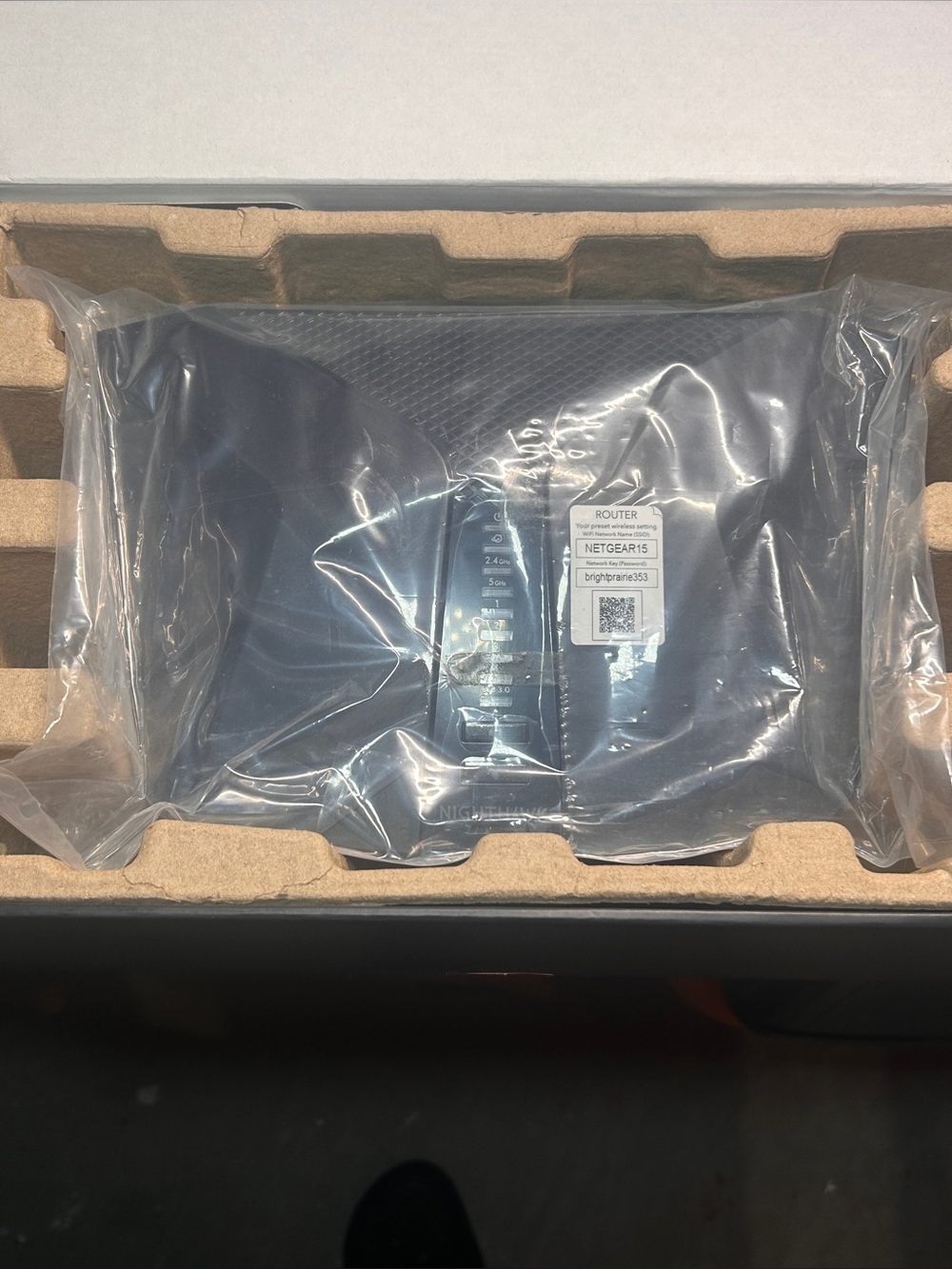 NETGEAR RAX50-100NAR Nighthawk 6-Stream AX5400 WiFi Router - Picture 8 of 15